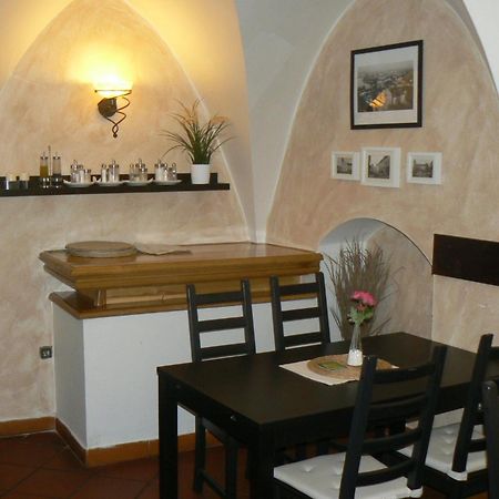 Penzion A Restaurace Modra Ruze Tabor Bagian luar foto