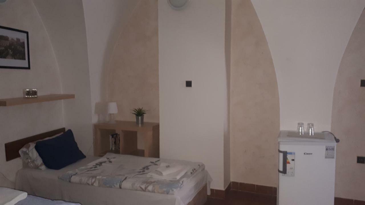 Penzion A Restaurace Modra Ruze Tabor Bagian luar foto
